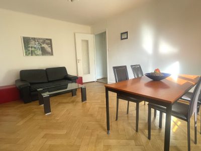 3. Salon